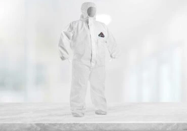 combinaison-jetable-avec-cagoule-blanc-370x258.webp